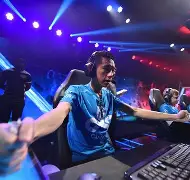 开云-关于电竞季后赛焦点战：关东迅豹队大胜皖江巨龙队，外线火力全开。快速转换撕裂防线的信息