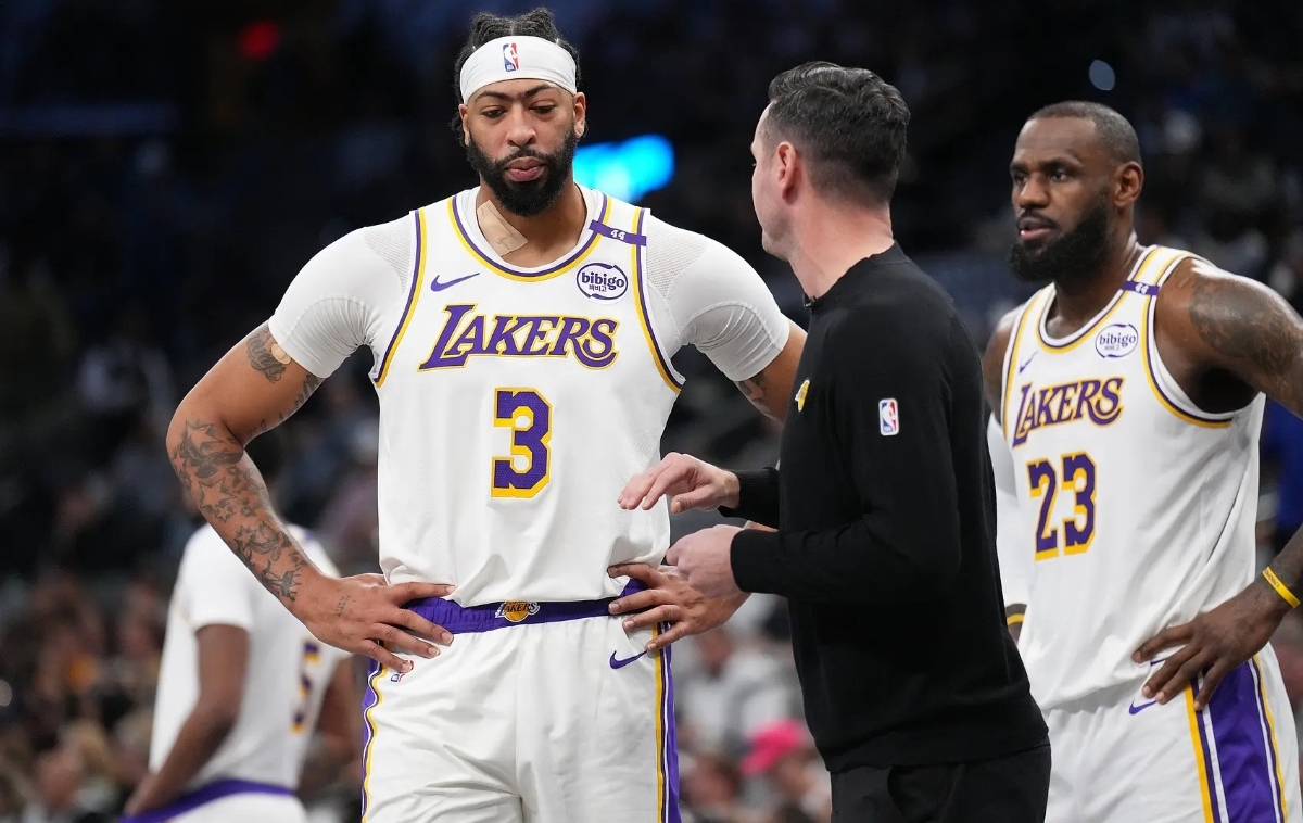 开云体育-塞尔维亚队带队取胜！，浓眉哥重要时刻持续失利赢得满堂喝彩(18年骑士季后赛阵容名单)