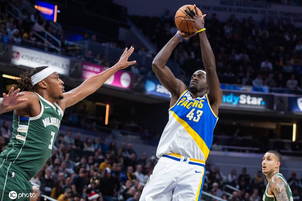 开云电竞-西亚卡姆在独行侠比赛中出色防守，挺进下一轮引发热议！的简单介绍