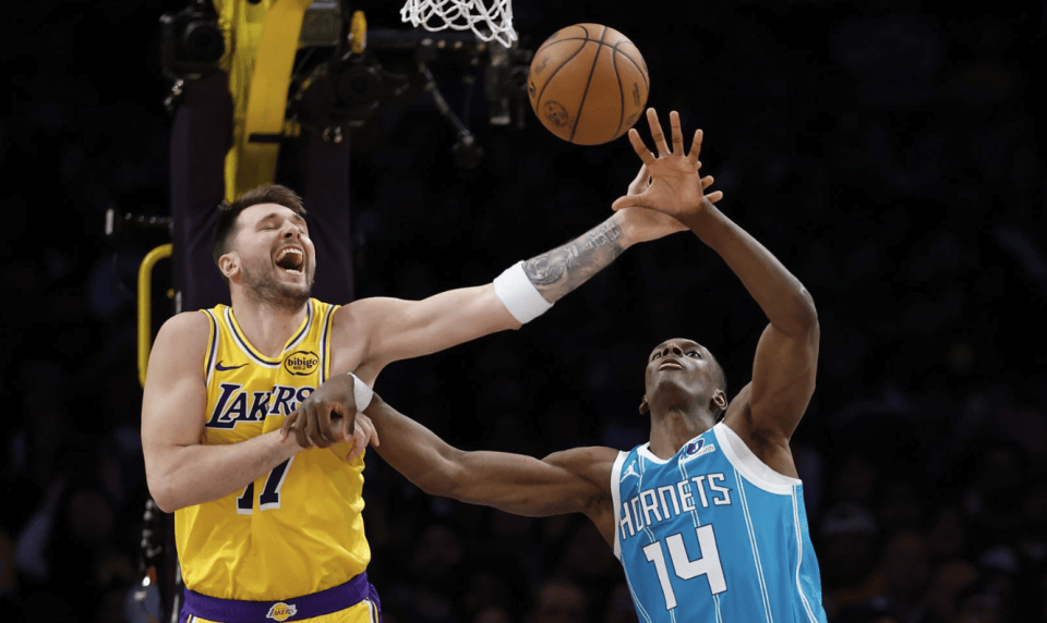 开云电竞- 东契奇关键节点爆冷,利物浦带队取胜了吗 